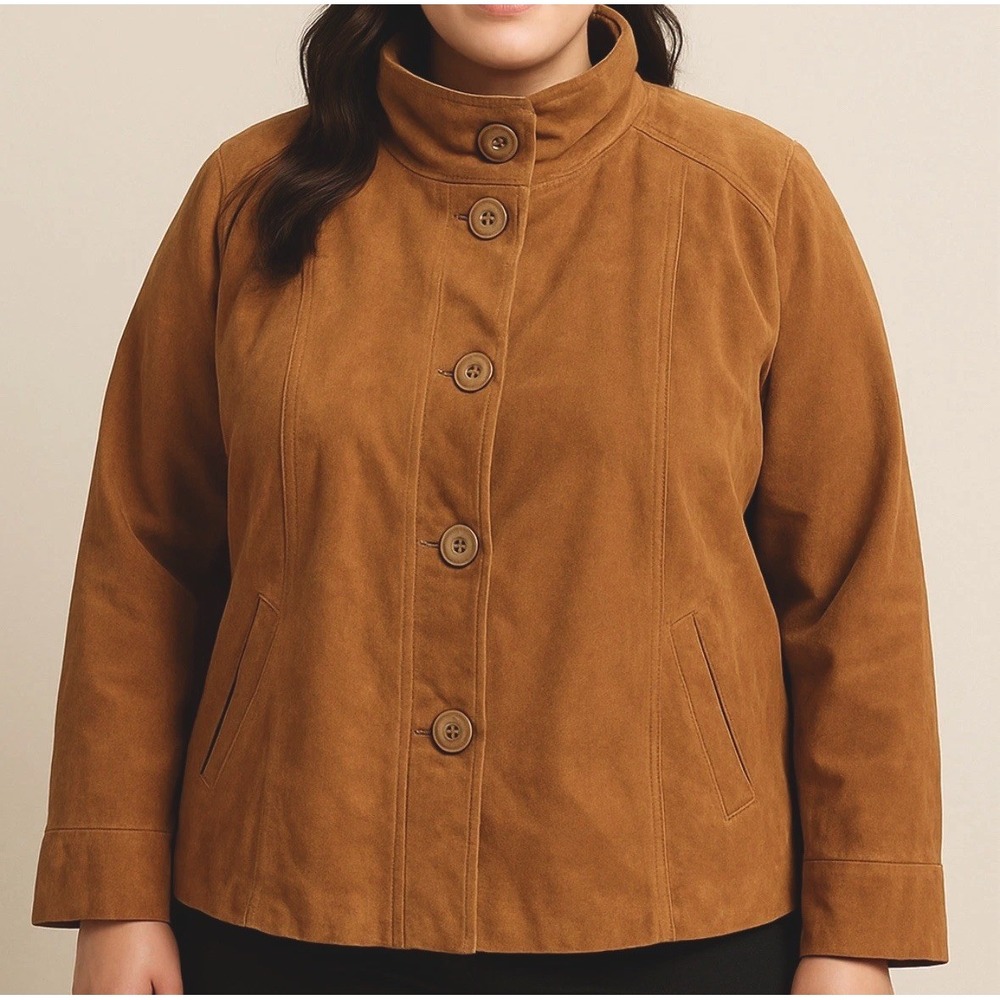 Classic Women's Suede Button-Front Leather Jacket in Brown - Picture 3 of 16